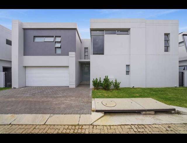 4 BEDROOM CLUSTER FOR SALE IN BRYANSTON